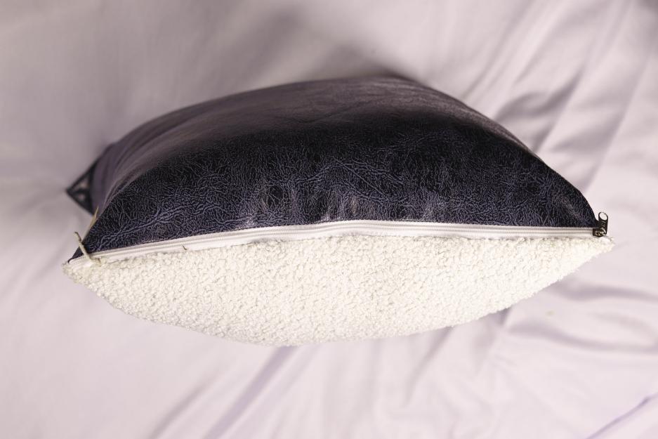 Indigo Ivory Panel Cushion - Image 3